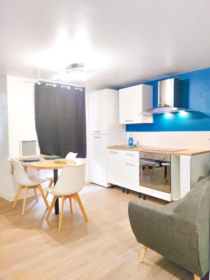 Le Studio Du Chateau Фужер Екстер'єр фото